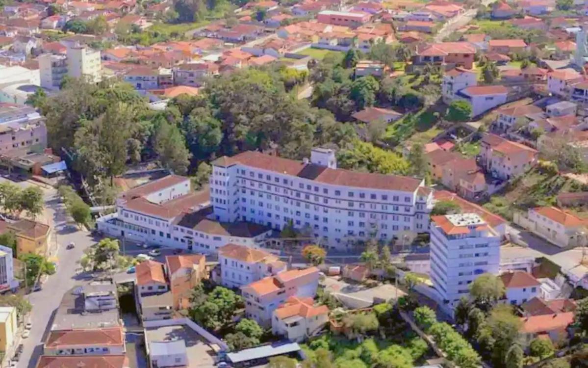 למבארי Apartamento No Condominio Imperial מראה חיצוני תמונה